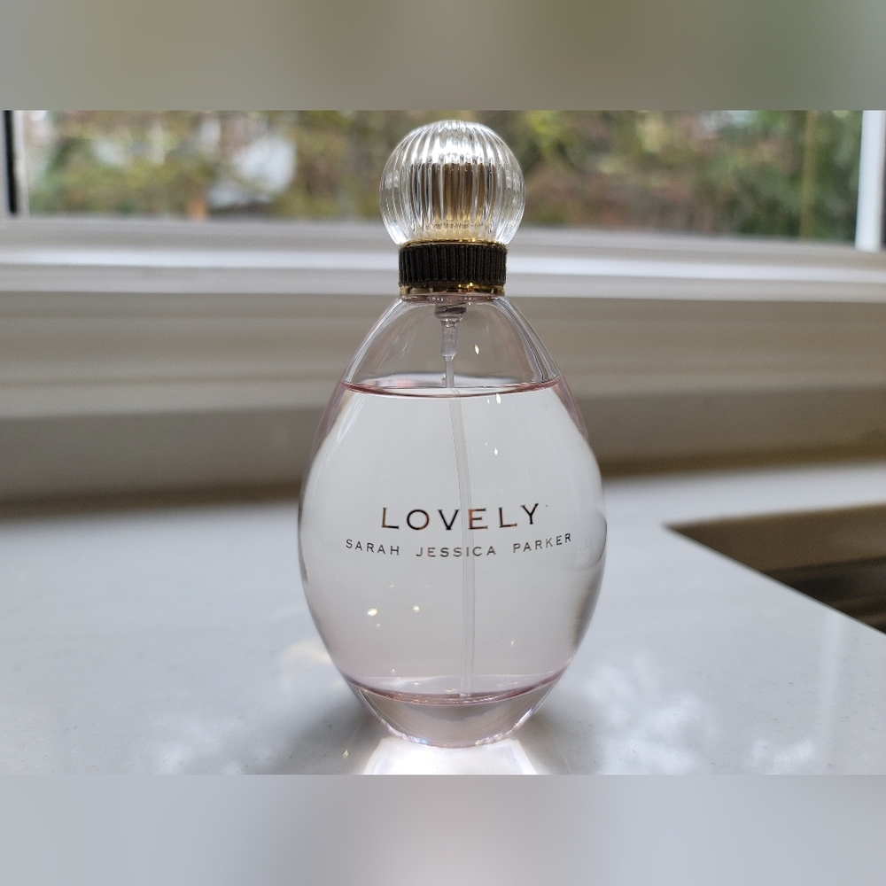 Sarah Jessica Parker Lovely eau de parfum 3.4 oz.